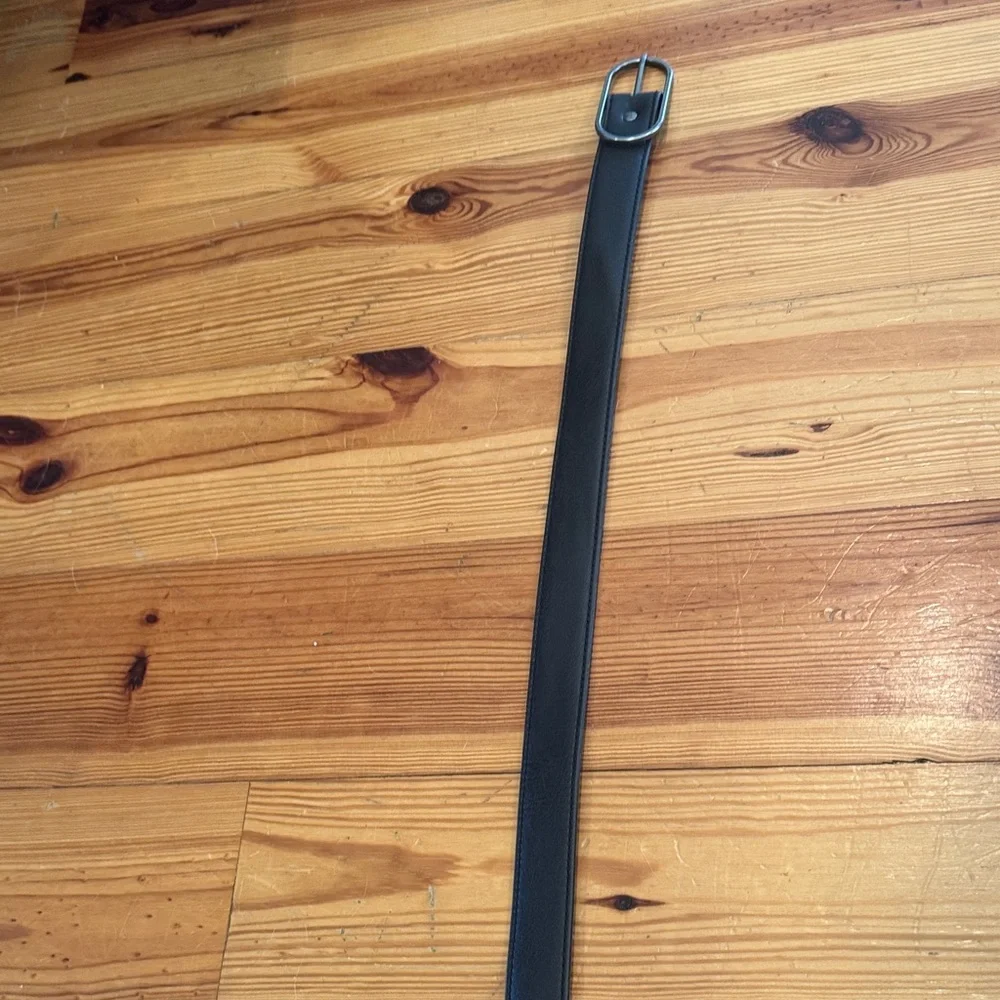 EUC Matt & Nat NEIL Black Vegan Leather Belt - Picture 5 of 5